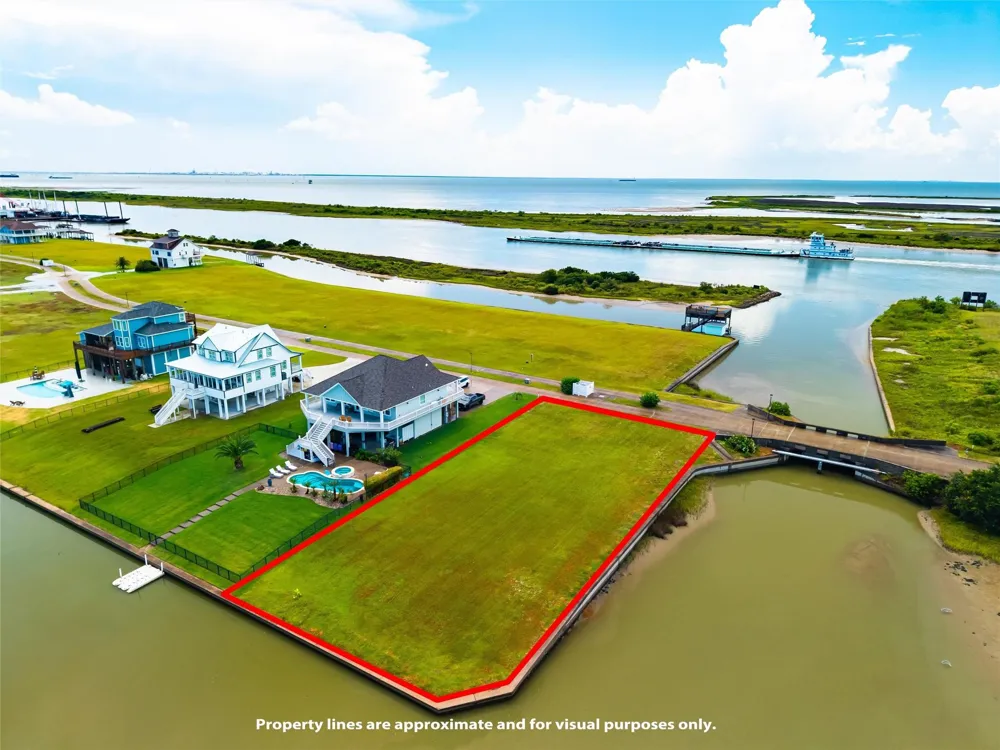 2112 Laguna Harbor Estate Boulevard Port Bolivar, TX 77650