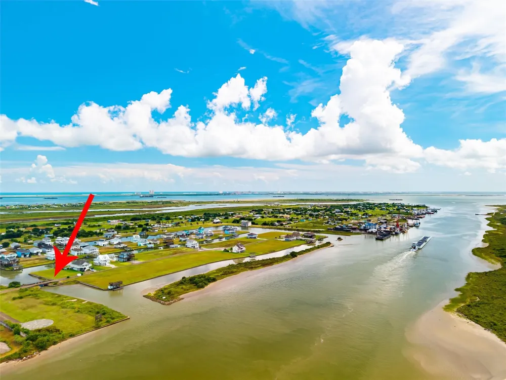 2112 Laguna Harbor Estate Boulevard Port Bolivar, TX 77650