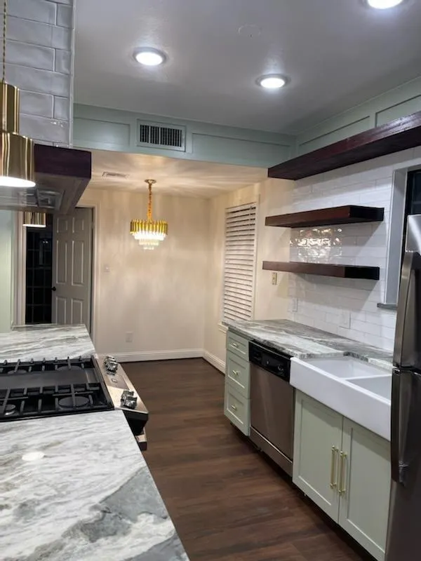 142 2nd Street Sugar Land, TX 77498