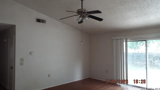7810 Lazy Forest Live Oak, TX 78233