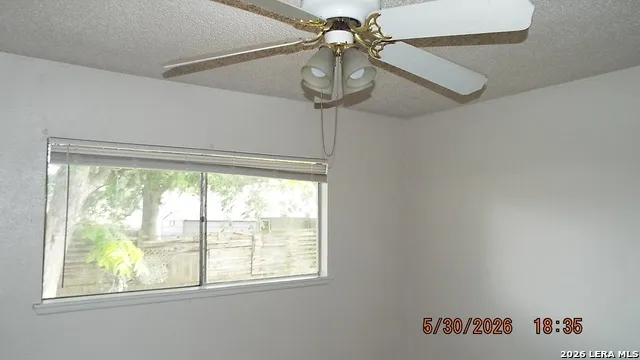 7810 Lazy Forest Live Oak, TX 78233
