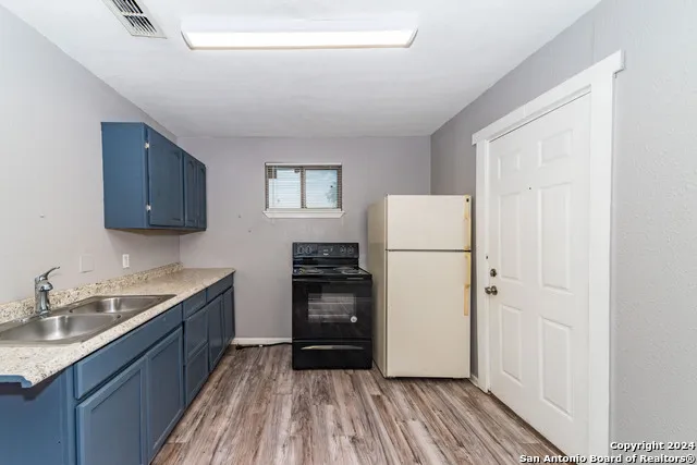 508 BEE ST San Antonio, TX 78208