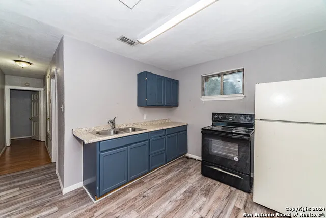 508 BEE ST San Antonio, TX 78208