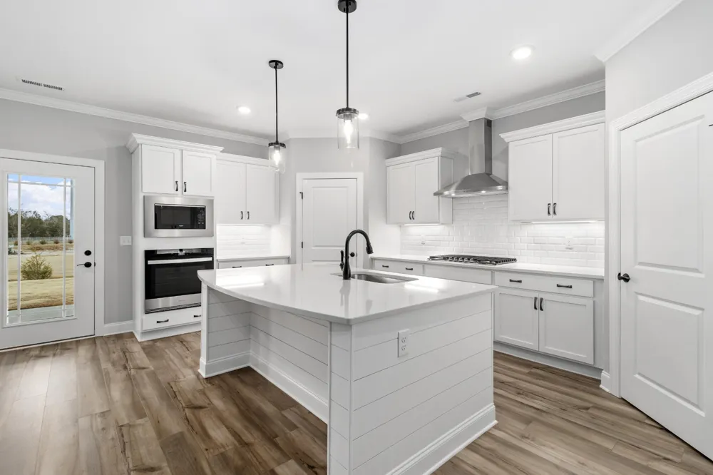 9851 Mayfly Road Ooltewah, TN 37363
