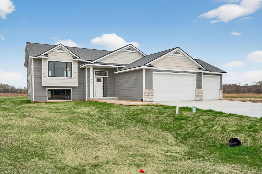 655 1st Street SE Elgin, MN 55932