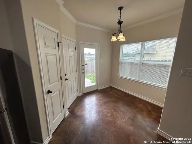 622 MEADOW ARBOR LN Unit 1 Universal City, TX 78148