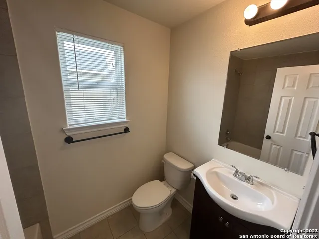622 MEADOW ARBOR LN Unit 1 Universal City, TX 78148