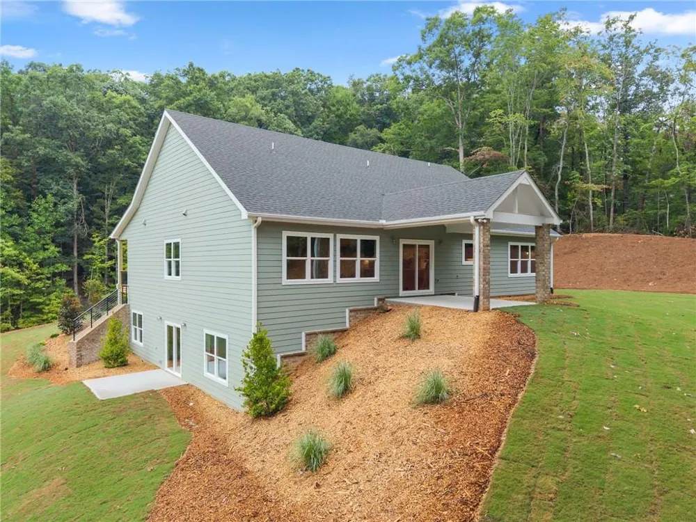 212 Planters Creek Baldwin, GA 30511