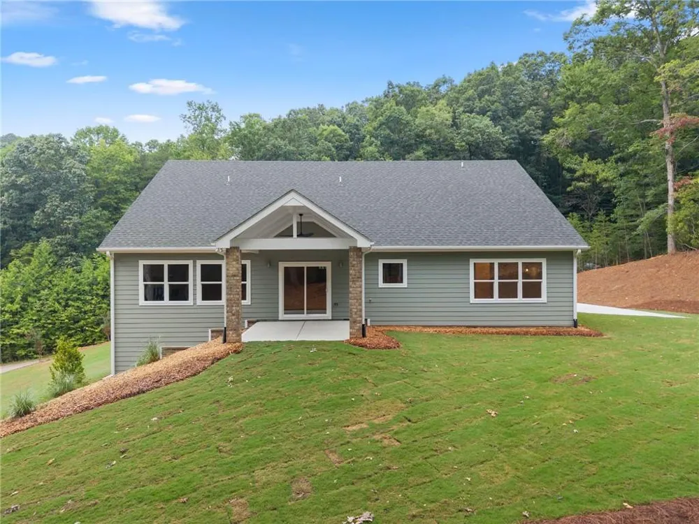 212 Planters Creek Baldwin, GA 30511