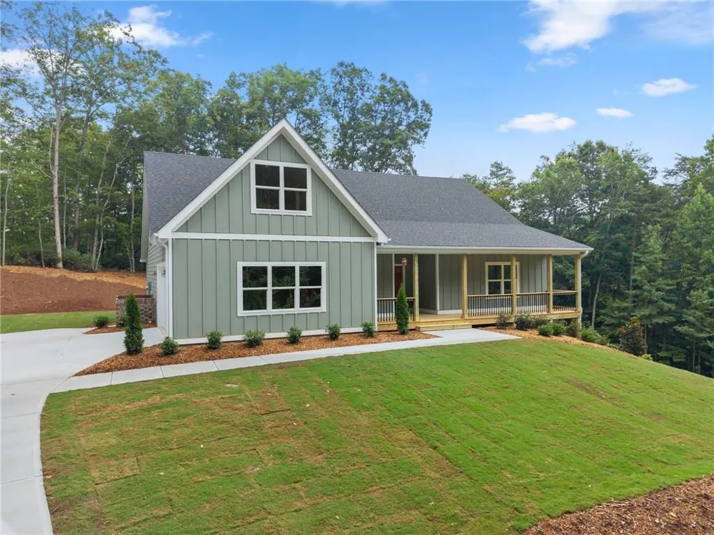 212 Planters Creek Baldwin, GA 30511