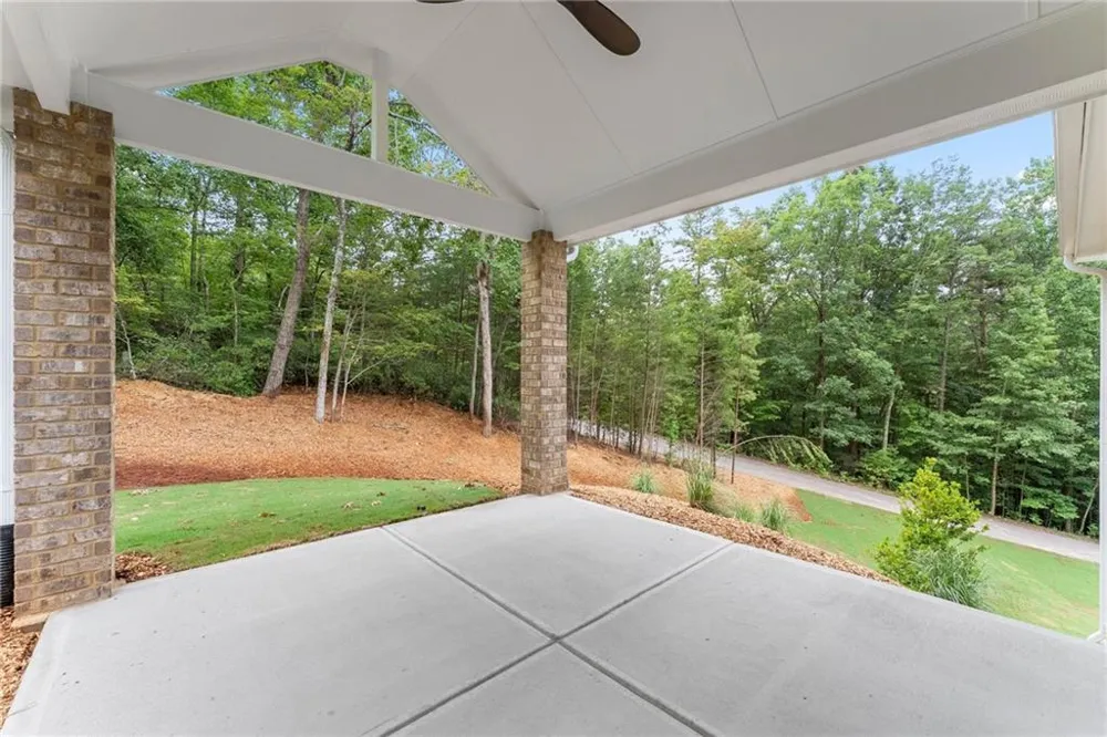 212 Planters Creek Baldwin, GA 30511