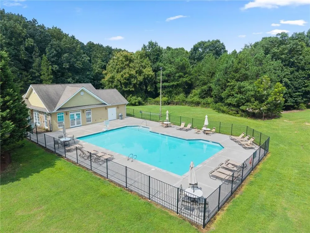 212 Planters Creek Baldwin, GA 30511