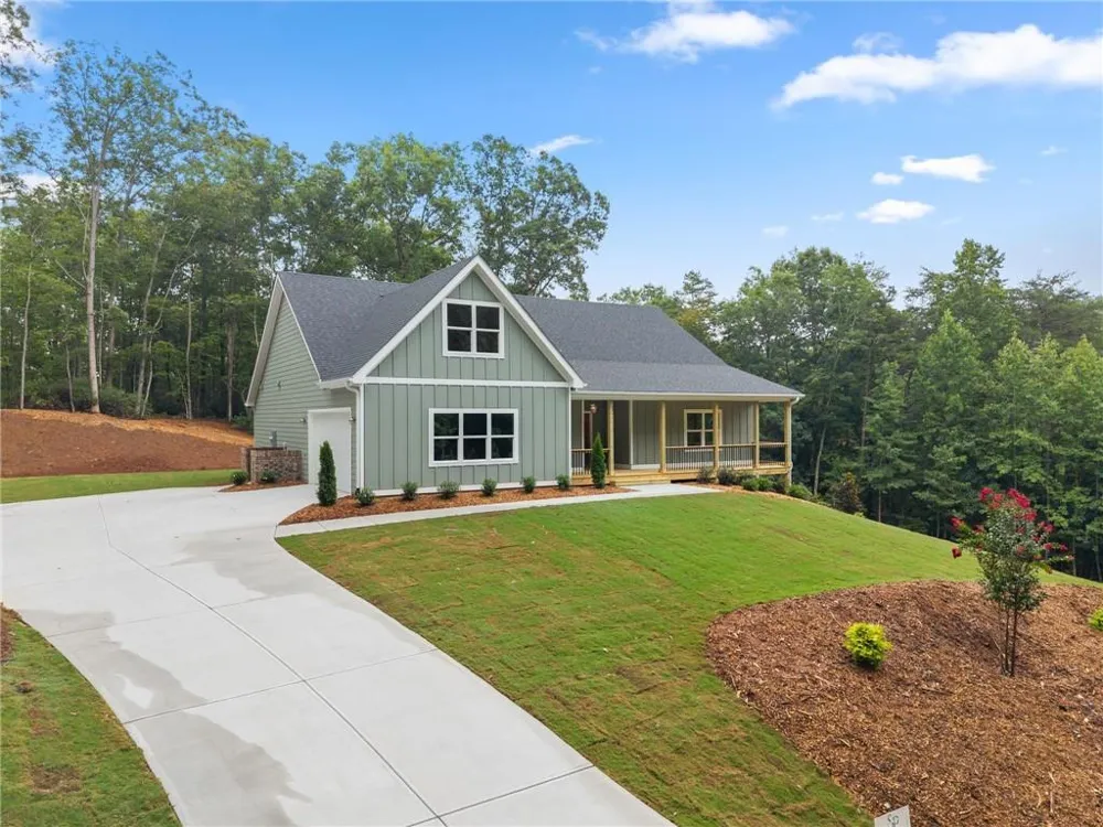 212 Planters Creek Baldwin, GA 30511
