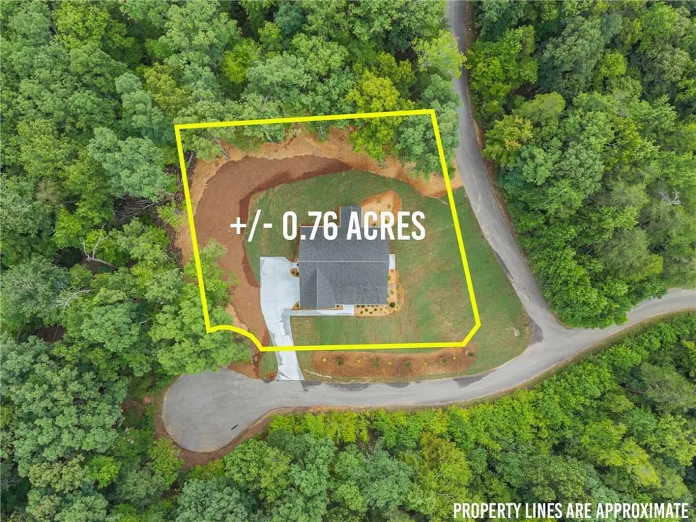 212 Planters Creek Baldwin, GA 30511