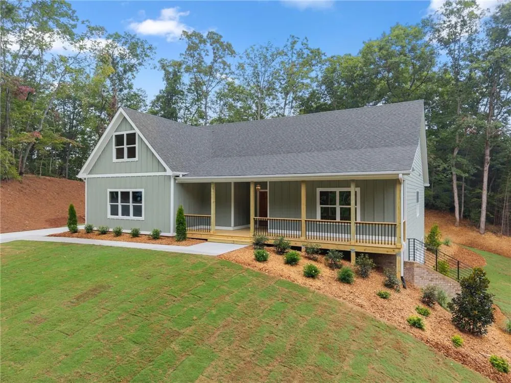 212 Planters Creek Baldwin, GA 30511