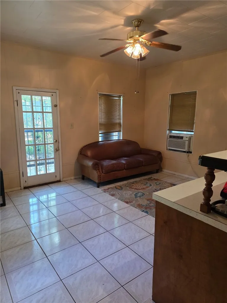 4533 Townsend Street Corpus Christi, TX 78415
