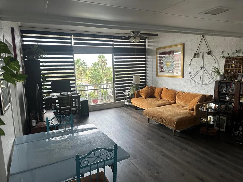 4600 Ocean Drive #403 Corpus Christi, TX 78412