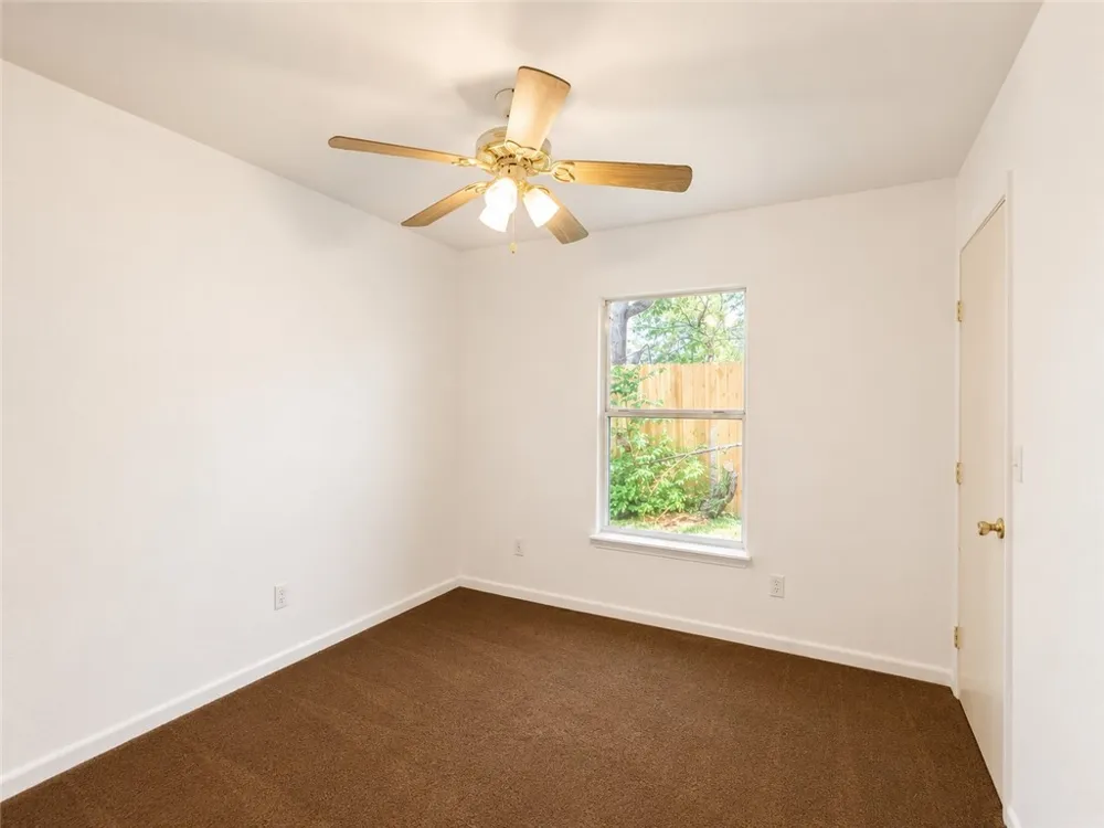 201 E 9th Street Bishop, TX 78343