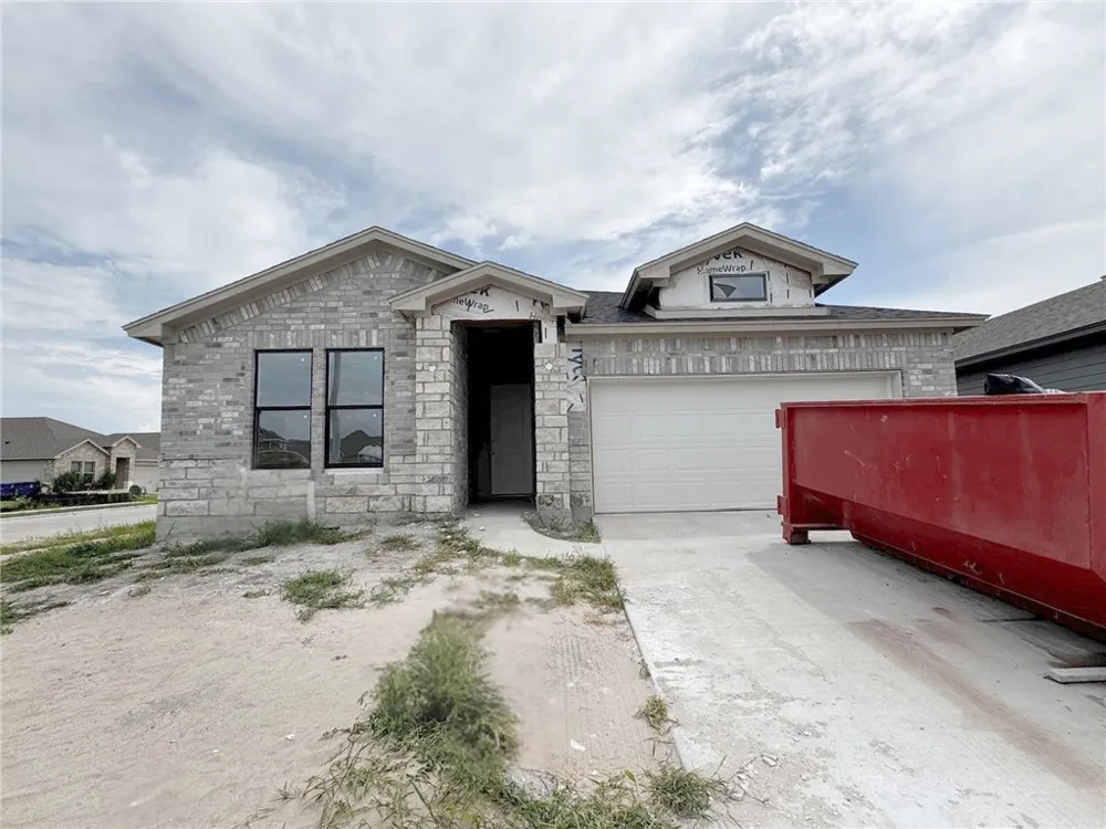 2101 Fury Portland, TX 78374