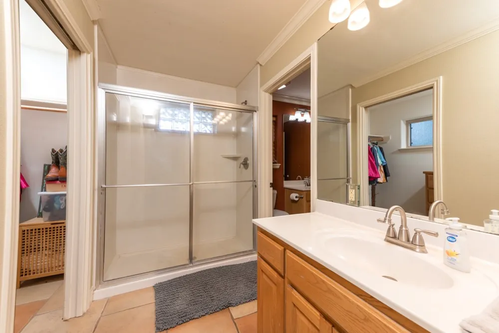137 Windy Ridge Loop Mathis, TX 78368