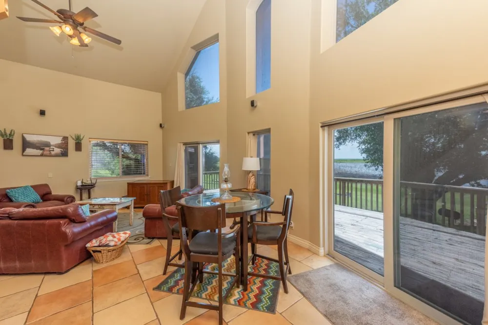 137 Windy Ridge Loop Mathis, TX 78368