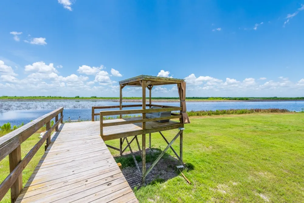 137 Windy Ridge Loop Mathis, TX 78368