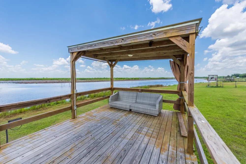 137 Windy Ridge Loop Mathis, TX 78368