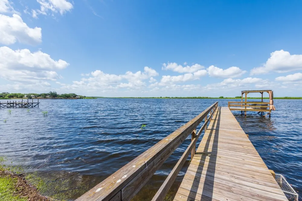 137 Windy Ridge Loop Mathis, TX 78368