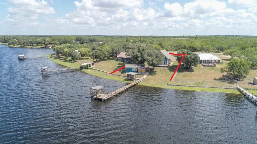 137 Windy Ridge Loop Mathis, TX 78368