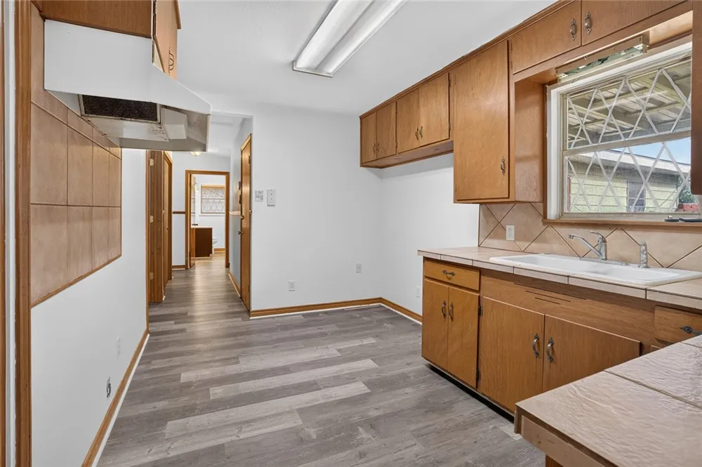 806 Leland Circle Beeville, TX 78102