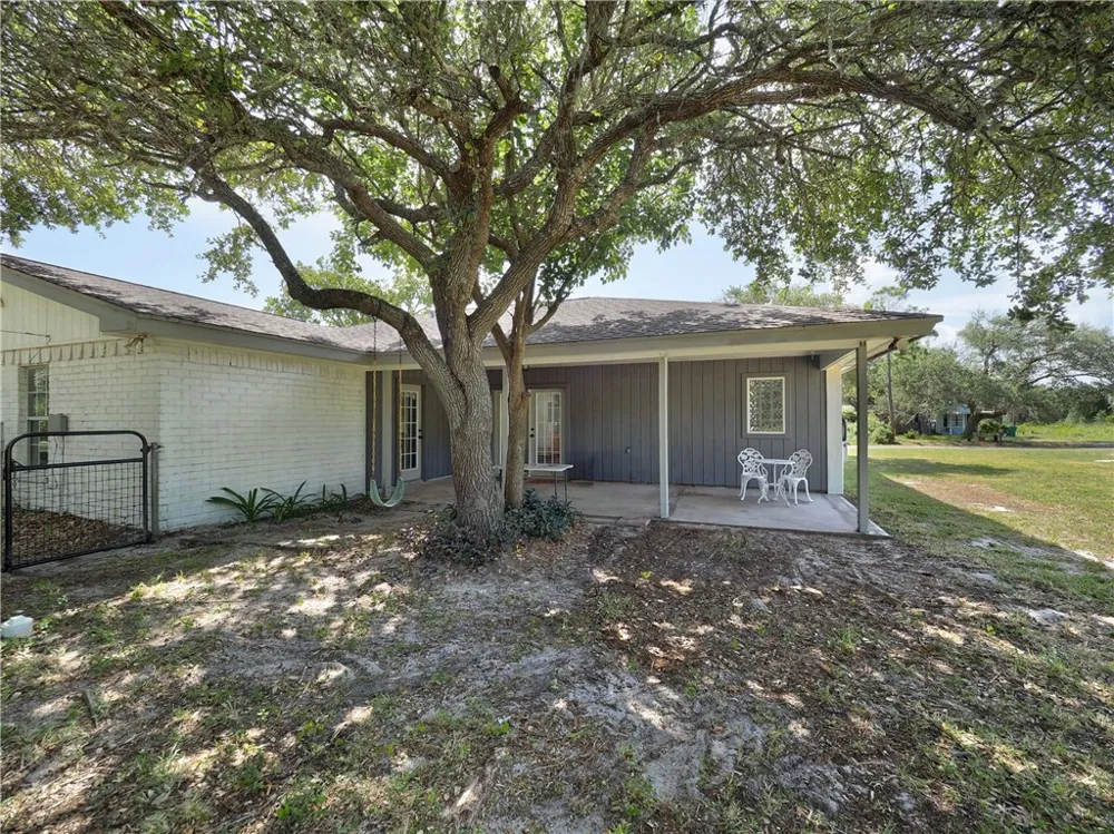 912 S 7th Street Aransas Pass, TX 78336