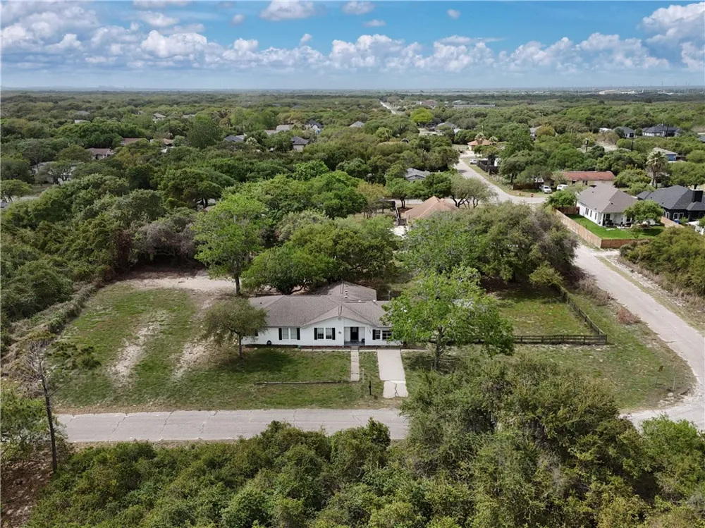 912 S 7th Street Aransas Pass, TX 78336