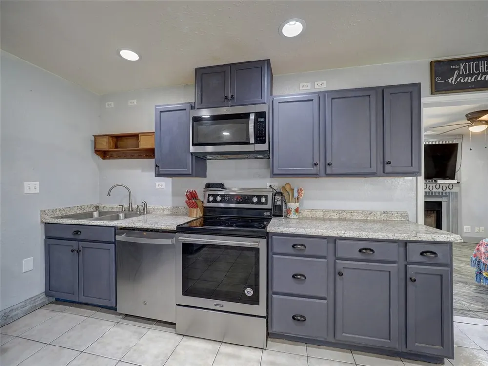 912 S 7th Street Aransas Pass, TX 78336