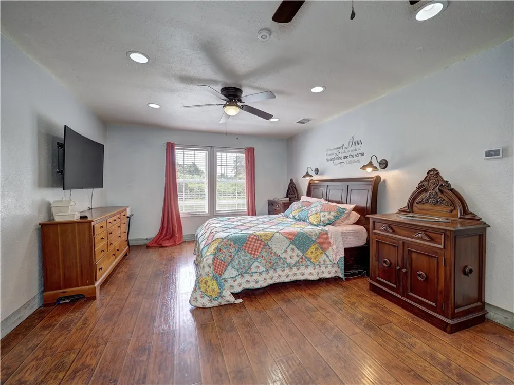 912 S 7th Street Aransas Pass, TX 78336