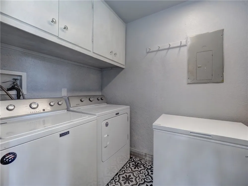 912 S 7th Street Aransas Pass, TX 78336
