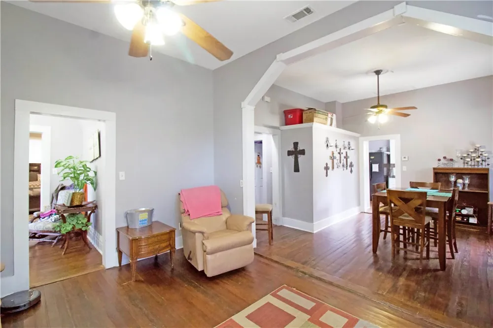 810 W Jones Street Beeville, TX 78102