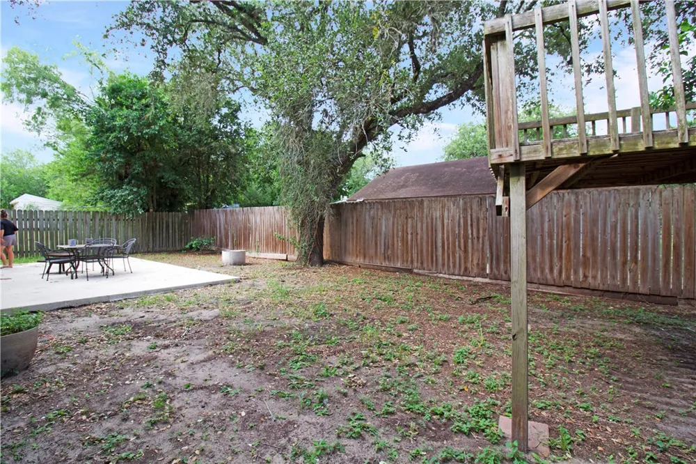 810 W Jones Street Beeville, TX 78102