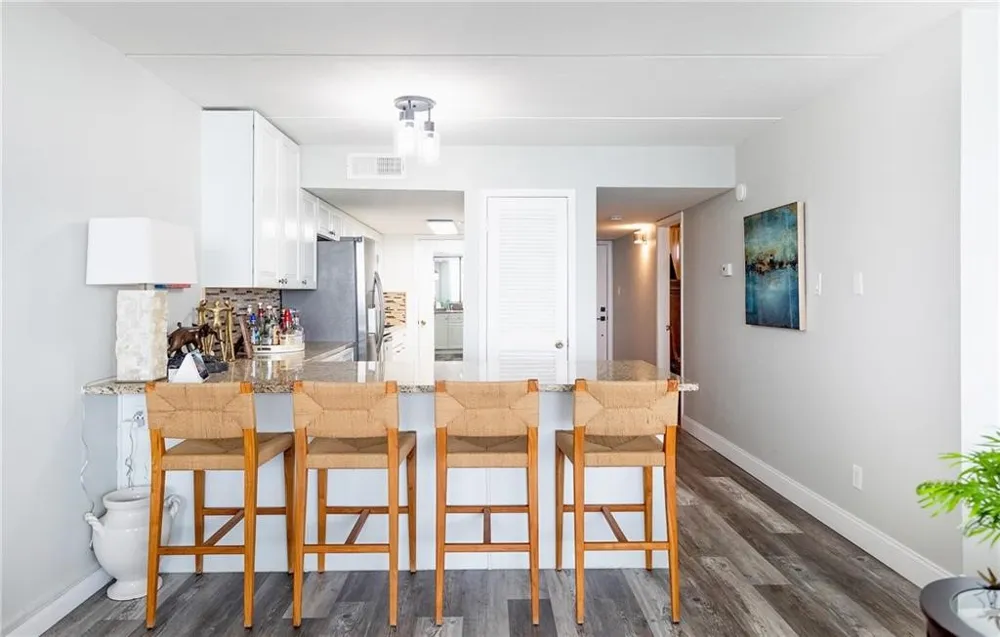 4334 Ocean Drive #403 Corpus Christi, TX 78412
