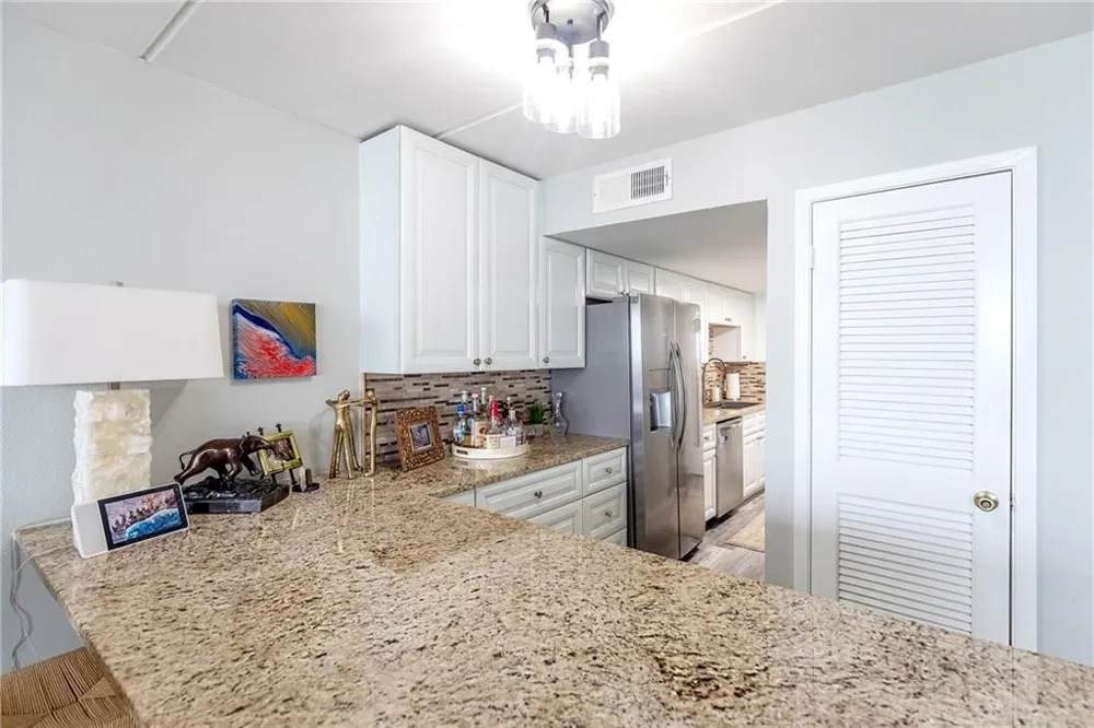 4334 Ocean Drive #403 Corpus Christi, TX 78412