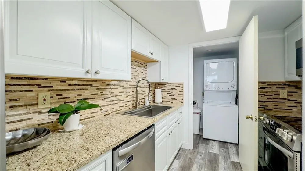 4334 Ocean Drive #403 Corpus Christi, TX 78412