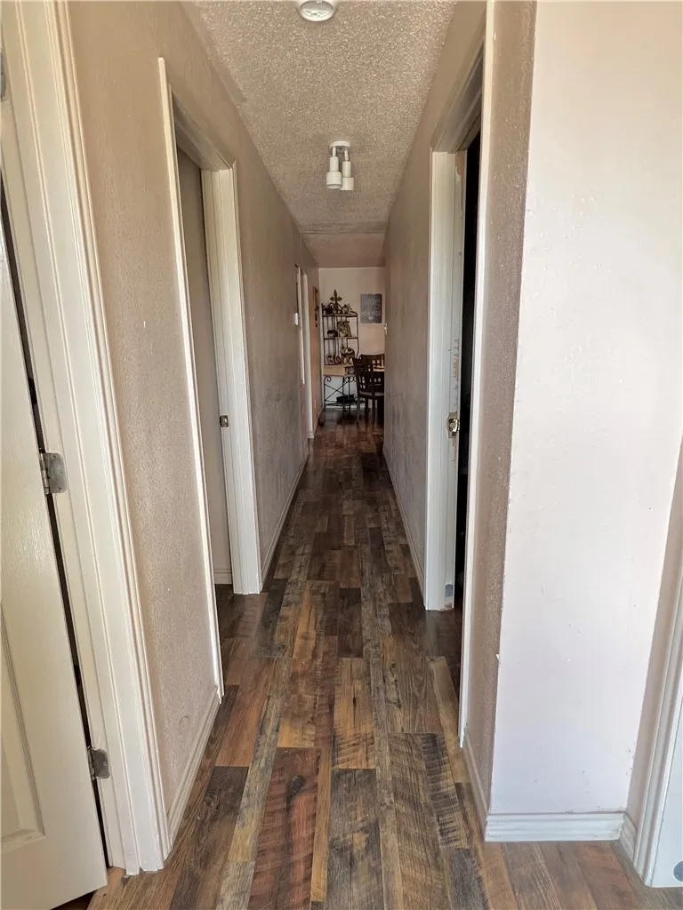 1128 E King Avenue Kingsville, TX 78363