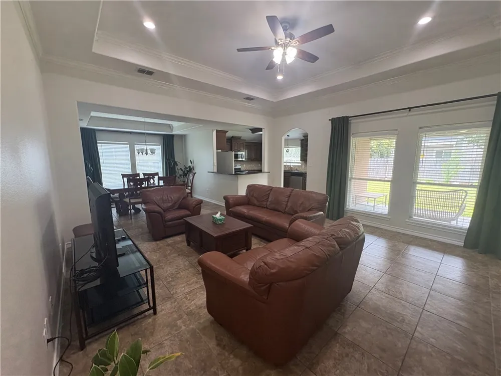 1921 Woodbend Drive Corpus Christi, TX 78412