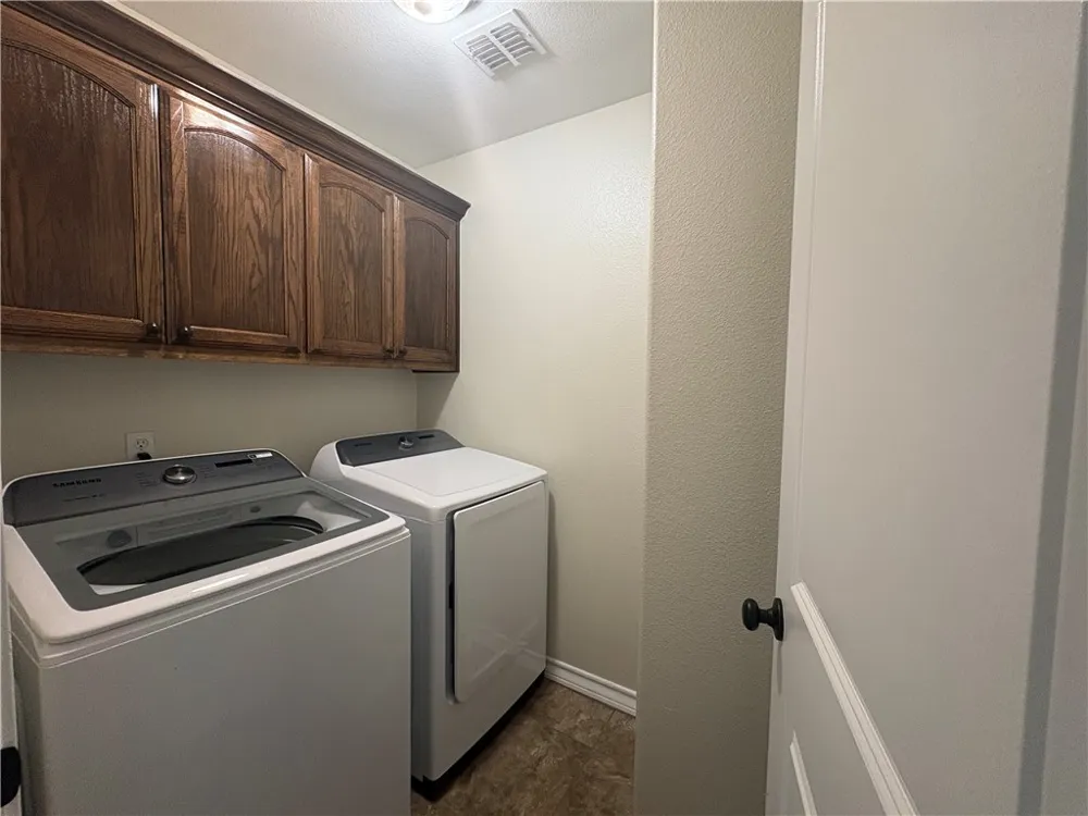 1921 Woodbend Drive Corpus Christi, TX 78412