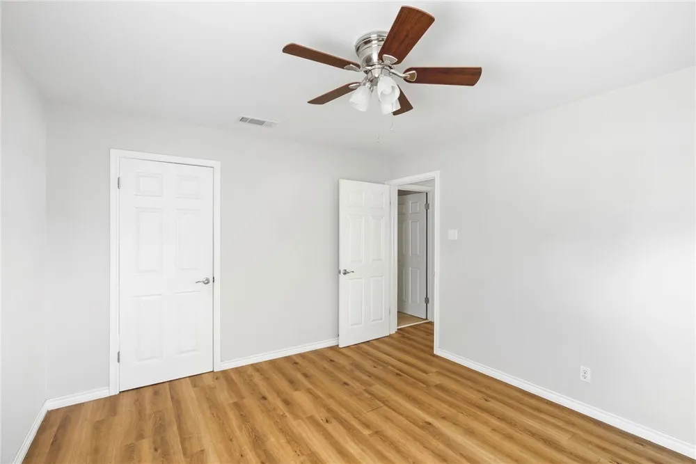 147 W Avenue D Kingsville, TX 78363