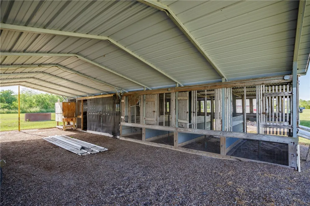 630 S County Road 305 Orange Grove, TX 78372