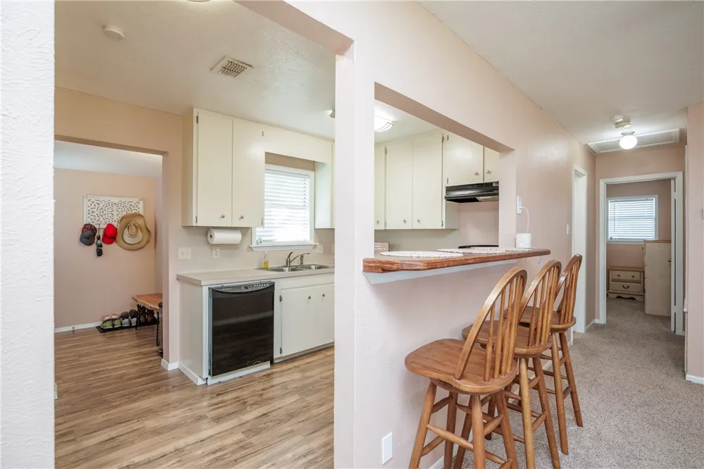 630 S County Road 305 Orange Grove, TX 78372