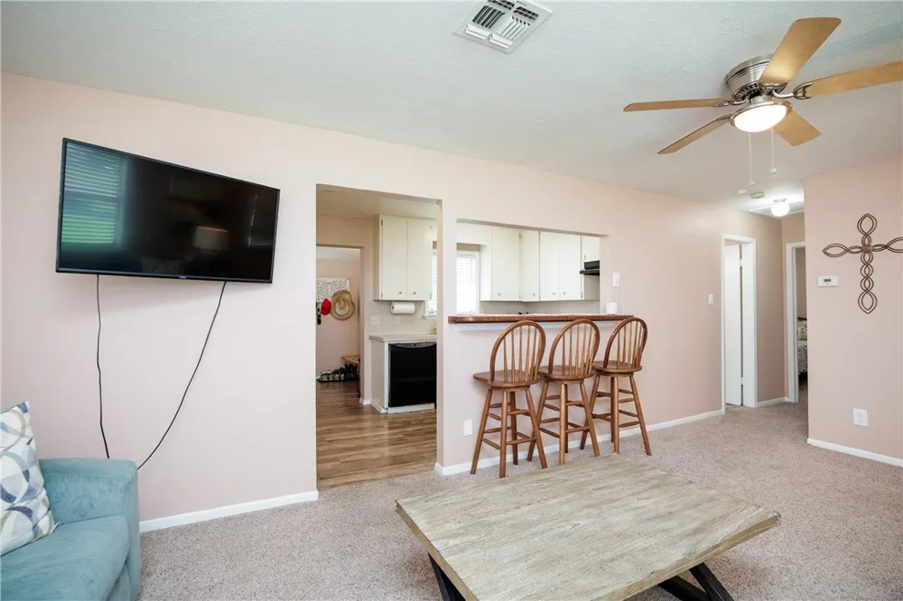 630 S County Road 305 Orange Grove, TX 78372