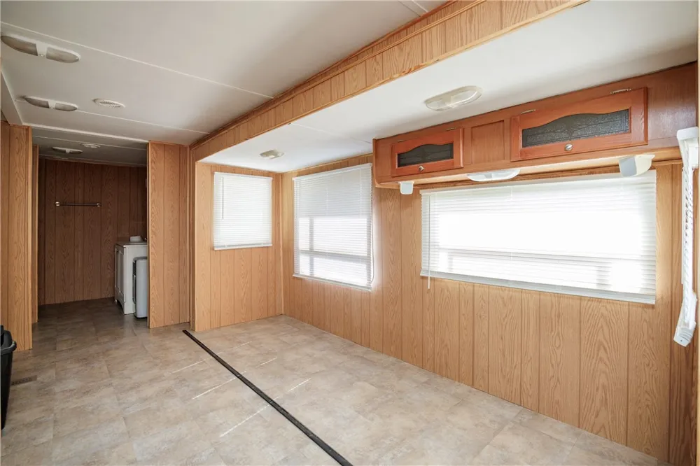 630 S County Road 305 Orange Grove, TX 78372
