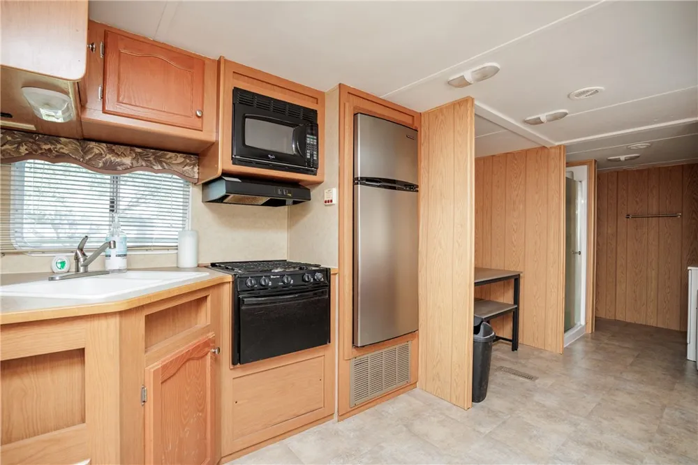 630 S County Road 305 Orange Grove, TX 78372