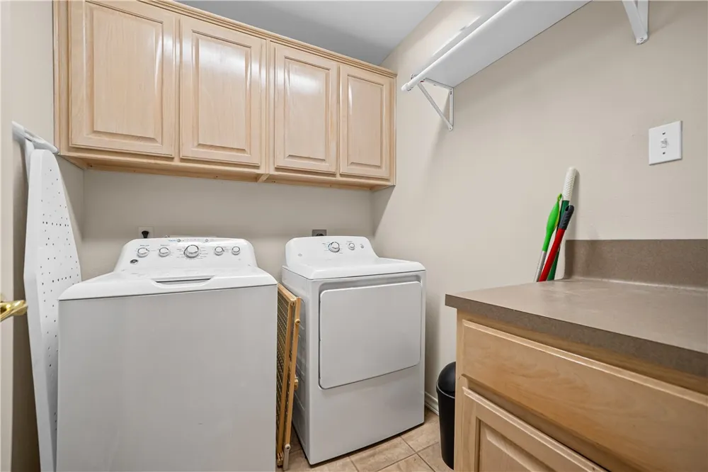 336 Lema Drive Portland, TX 78374